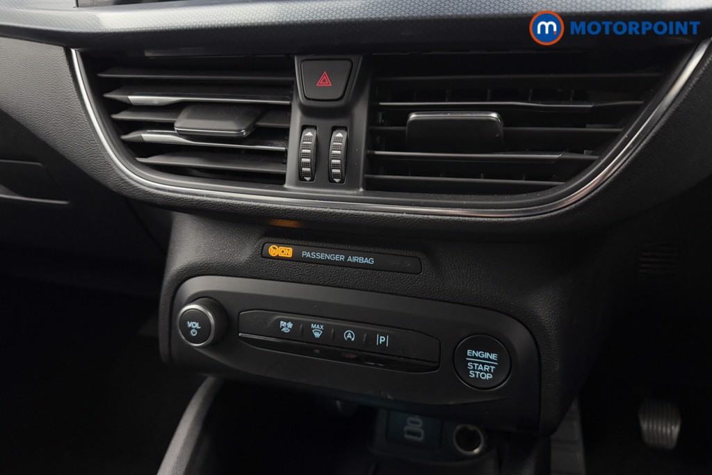 Ford Focus Active Manual Petrol Hatchback - Stock Number (1568608) - 12th supplementary image