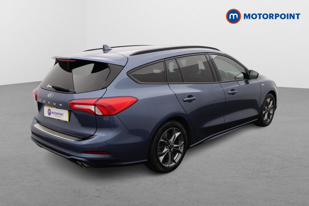 Ford Focus St-Line Manual Petrol Estate - Stock Number (1570376) - Drivers side rear corner