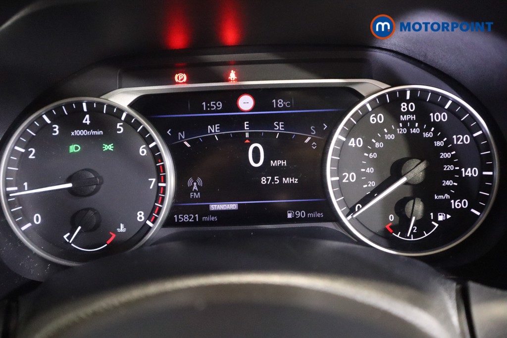 Nissan Juke Tekna Manual Petrol SUV - Stock Number (1570407) - 4th supplementary image
