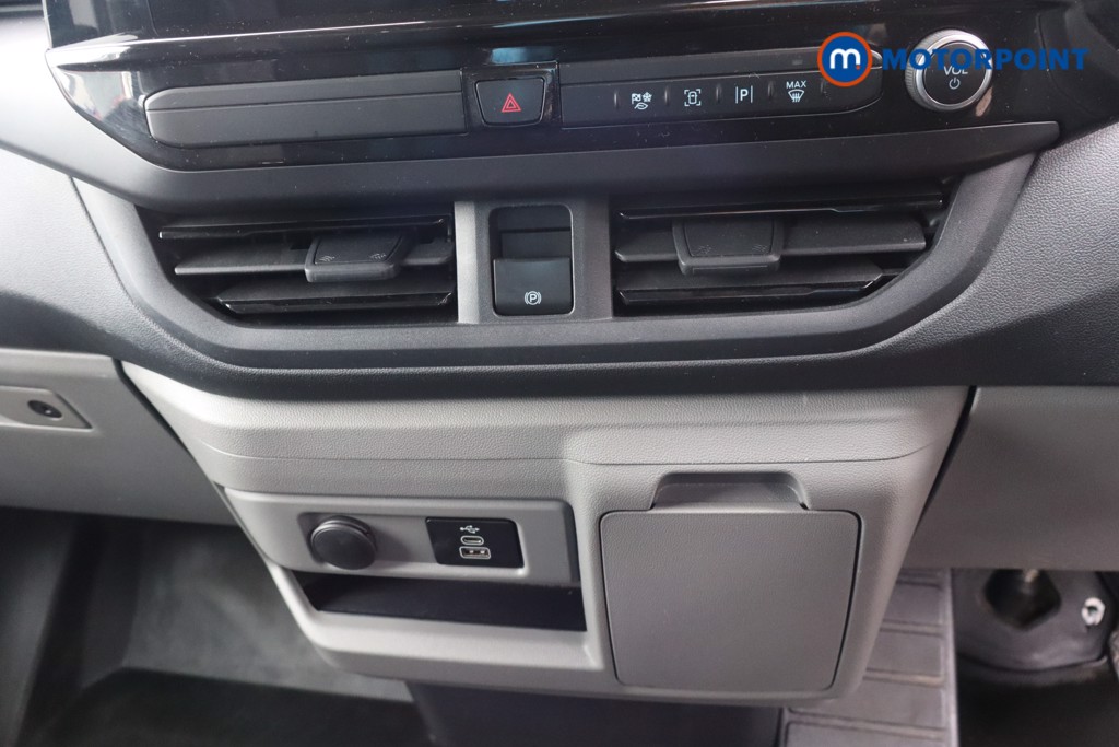 Ford Transit Custom Sport Automatic Diesel Panel Van - Stock Number (1571210) - 24th supplementary image