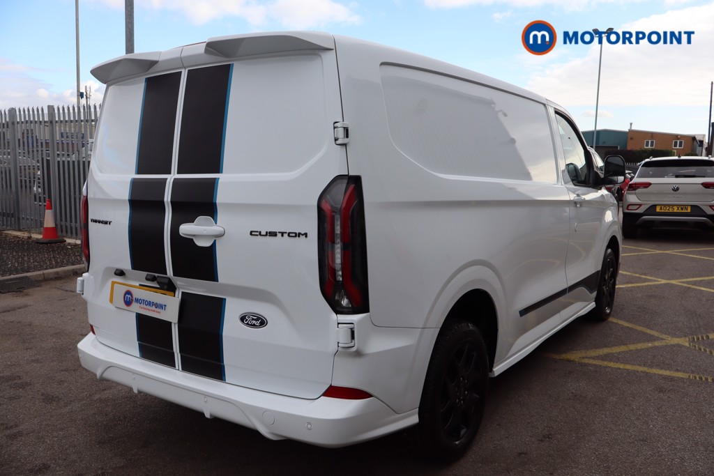 Ford Transit Custom Sport Automatic Diesel Panel Van - Stock Number (1571210) - 1st supplementary image