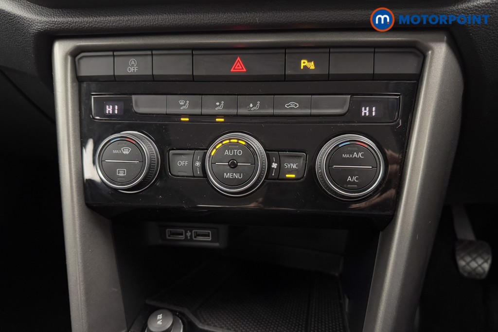 Volkswagen T-Roc SE Manual Petrol SUV - Stock Number (1571229) - 13th supplementary image