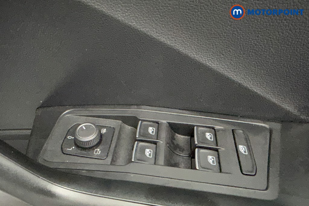 Volkswagen T-Roc SE Manual Petrol SUV - Stock Number (1571229) - 19th supplementary image
