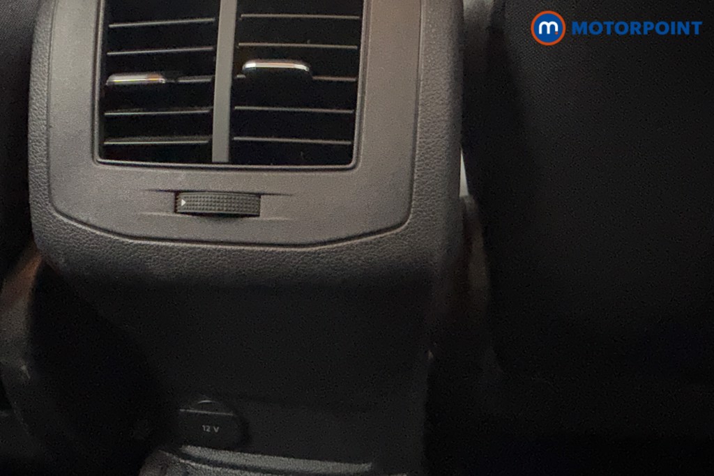 Volkswagen T-Roc SE Manual Petrol SUV - Stock Number (1571229) - 23rd supplementary image