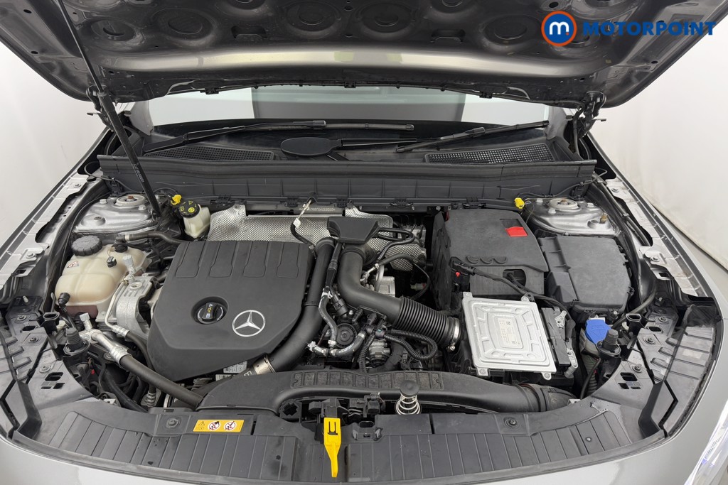 Mercedes-Benz GLB Amg Line Automatic Petrol SUV - Stock Number (1572594) - 32nd supplementary image