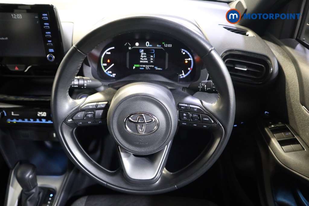 Toyota Yaris Cross Design Automatic Petrol-Electric Hybrid Estate - Stock Number (1573709) - 2nd supplementary image