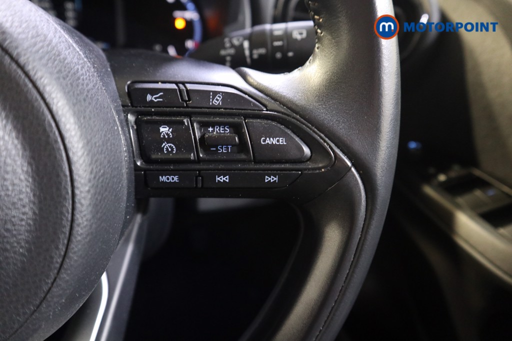 Toyota Yaris Cross Design Automatic Petrol-Electric Hybrid Estate - Stock Number (1573709) - 4th supplementary image