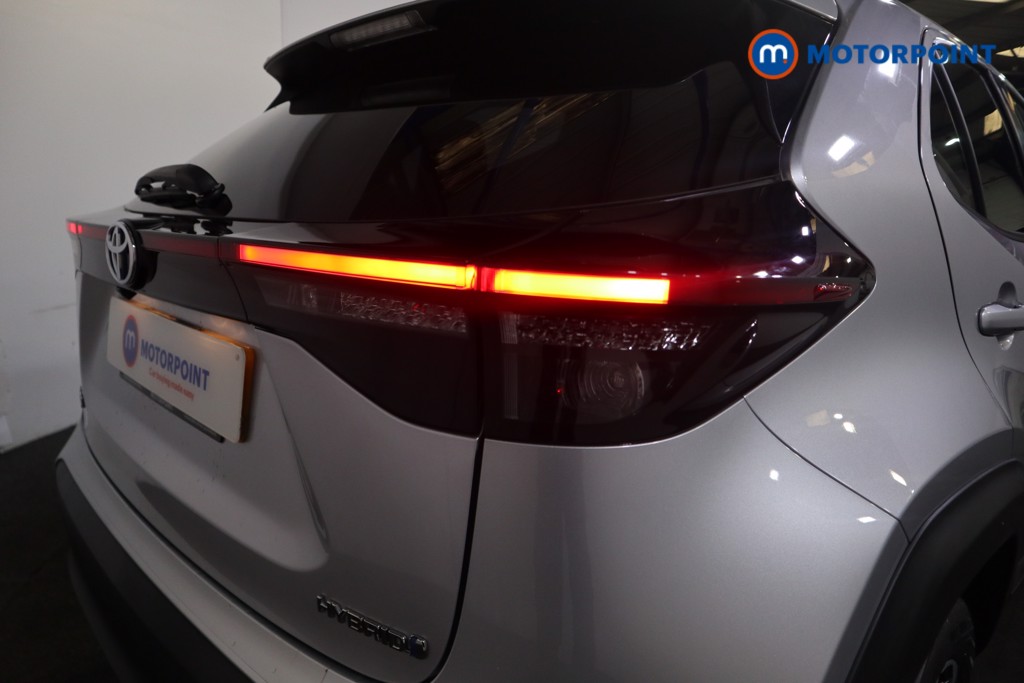 Toyota Yaris Cross Design Automatic Petrol-Electric Hybrid Estate - Stock Number (1573709) - 19th supplementary image