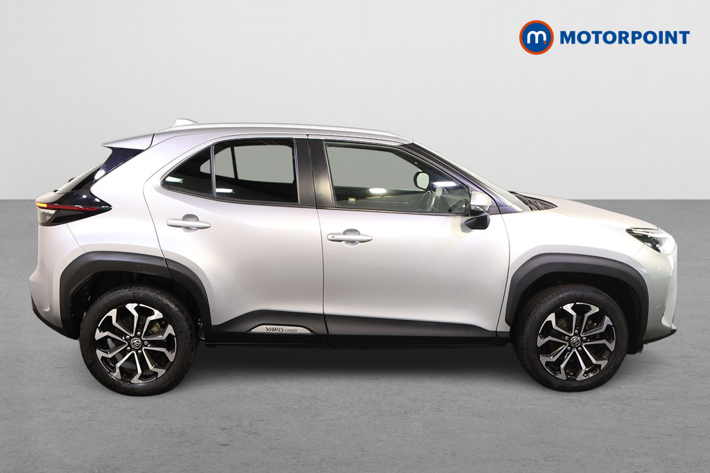 Toyota Yaris Cross Design Automatic Petrol-Electric Hybrid Estate - Stock Number (1573709) - Drivers side