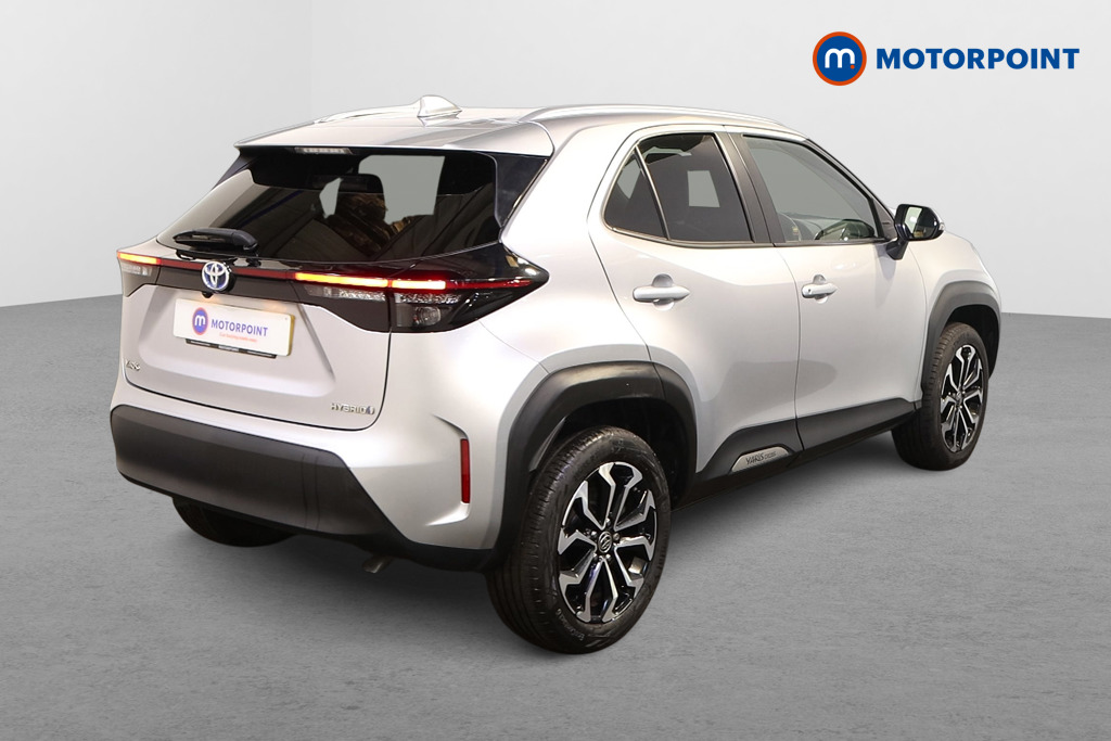 Toyota Yaris Cross Design Automatic Petrol-Electric Hybrid Estate - Stock Number (1573709) - Drivers side rear corner