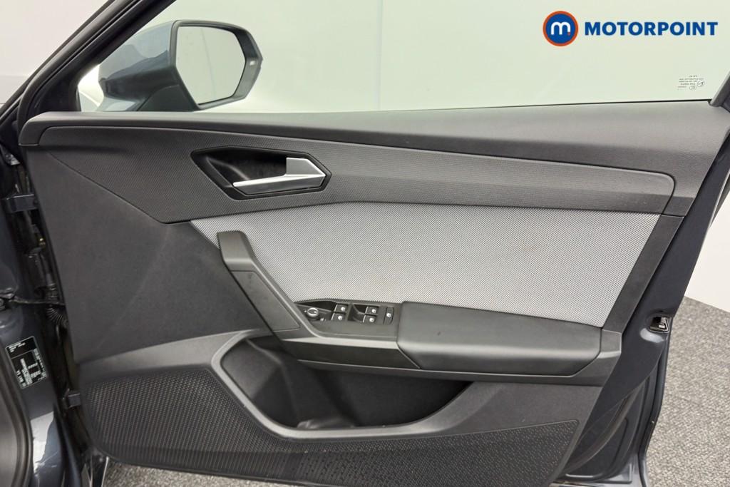 Seat Leon Se Dynamic Manual Petrol Hatchback - Stock Number (1573747) - 17th supplementary image