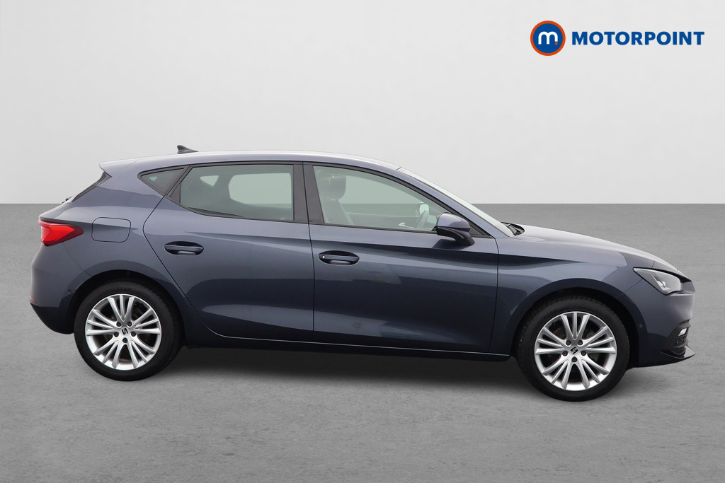 Seat Leon Se Dynamic Manual Petrol Hatchback - Stock Number (1573747) - Drivers side