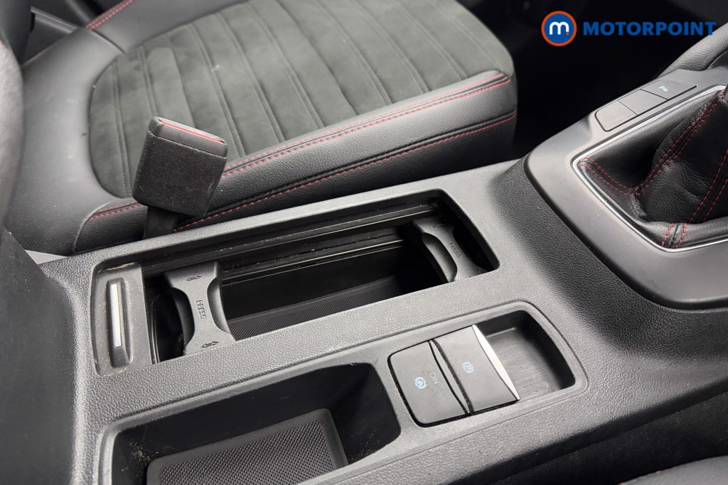 Ford Kuga St-Line Edition Manual Diesel SUV - Stock Number (1573984) - 17th supplementary image