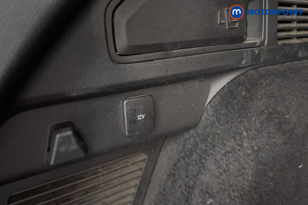 Ford Kuga St-Line Edition Manual Diesel SUV - Stock Number (1573984) - 30th supplementary image