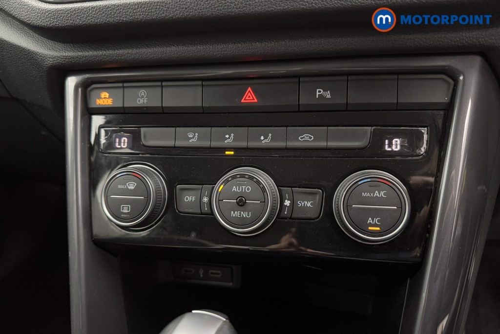 Volkswagen T-Roc SEL Automatic Petrol SUV - Stock Number (1574341) - 13th supplementary image