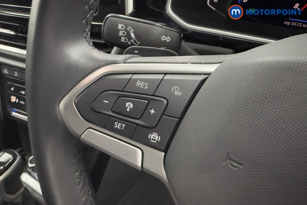 Volkswagen T-Roc R-Line Automatic Petrol SUV - Stock Number (1574350) - 4th supplementary image