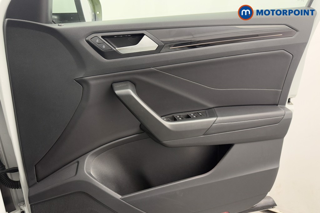 Volkswagen T-Roc R-Line Automatic Petrol SUV - Stock Number (1574350) - 16th supplementary image