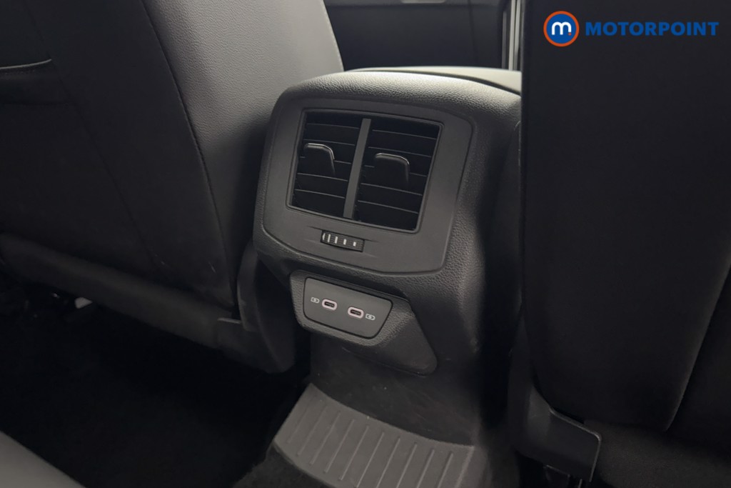 Volkswagen T-Roc R-Line Automatic Petrol SUV - Stock Number (1574350) - 22nd supplementary image
