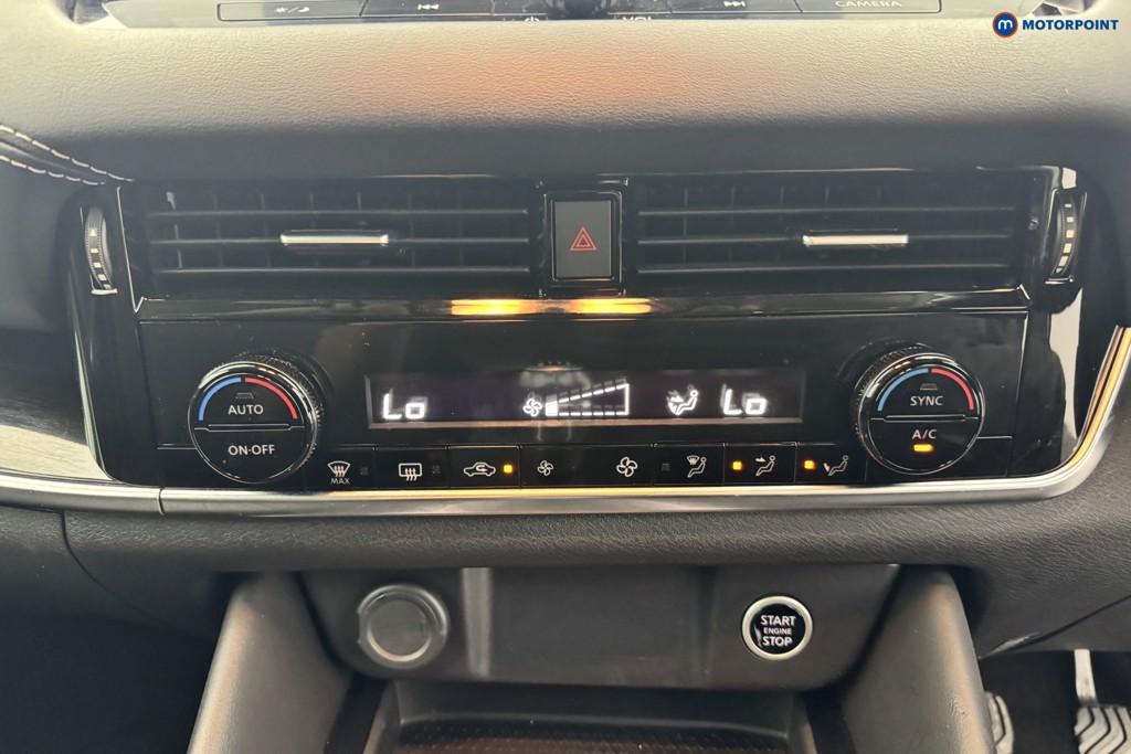Nissan Qashqai N-Connecta Manual Petrol SUV - Stock Number (1575088) - 14th supplementary image