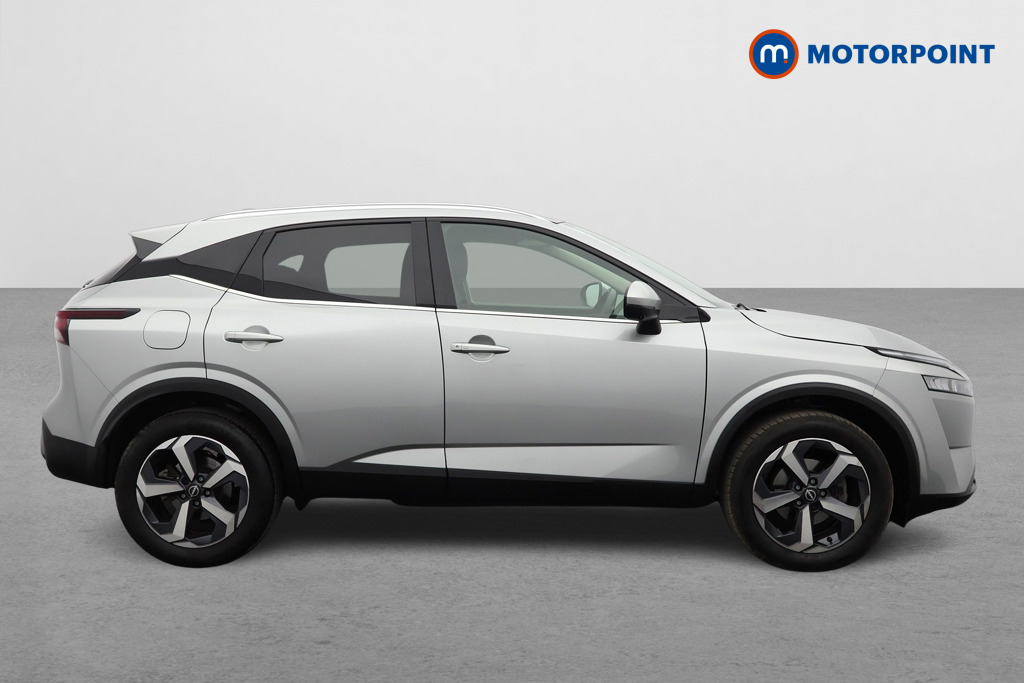 Nissan Qashqai N-Connecta Manual Petrol SUV - Stock Number (1575088) - Drivers side