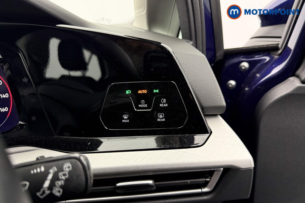 Volkswagen Golf Life Manual Petrol Hatchback - Stock Number (1575253) - 15th supplementary image