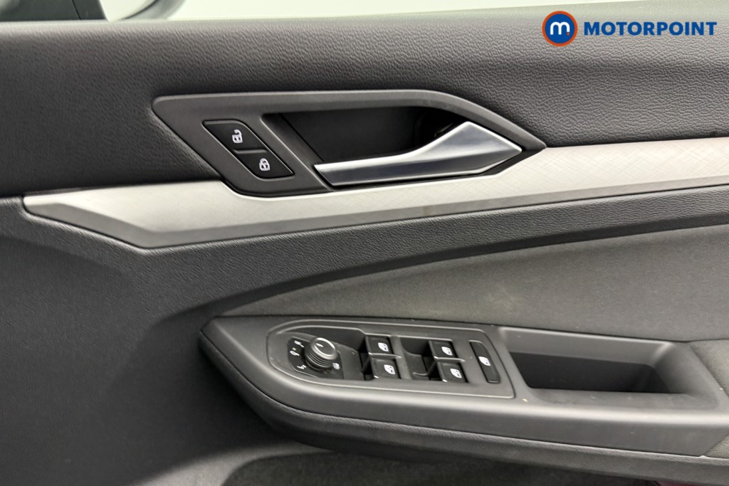 Volkswagen Golf Life Manual Petrol Hatchback - Stock Number (1575253) - 16th supplementary image