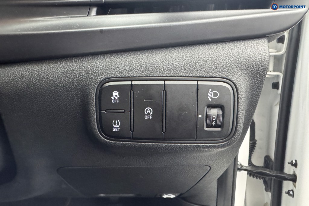 Hyundai I20 Se Connect Automatic Petrol Hatchback - Stock Number (1577481) - 15th supplementary image