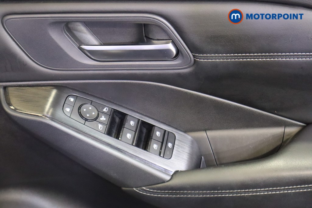 Nissan Qashqai Acenta Premium Manual Petrol SUV - Stock Number (1577482) - 14th supplementary image