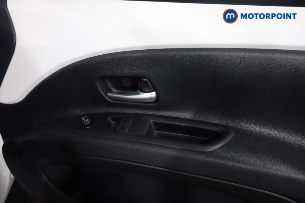 Toyota Aygo X Pure Manual Petrol Hatchback - Stock Number (1577515) - 21st supplementary image