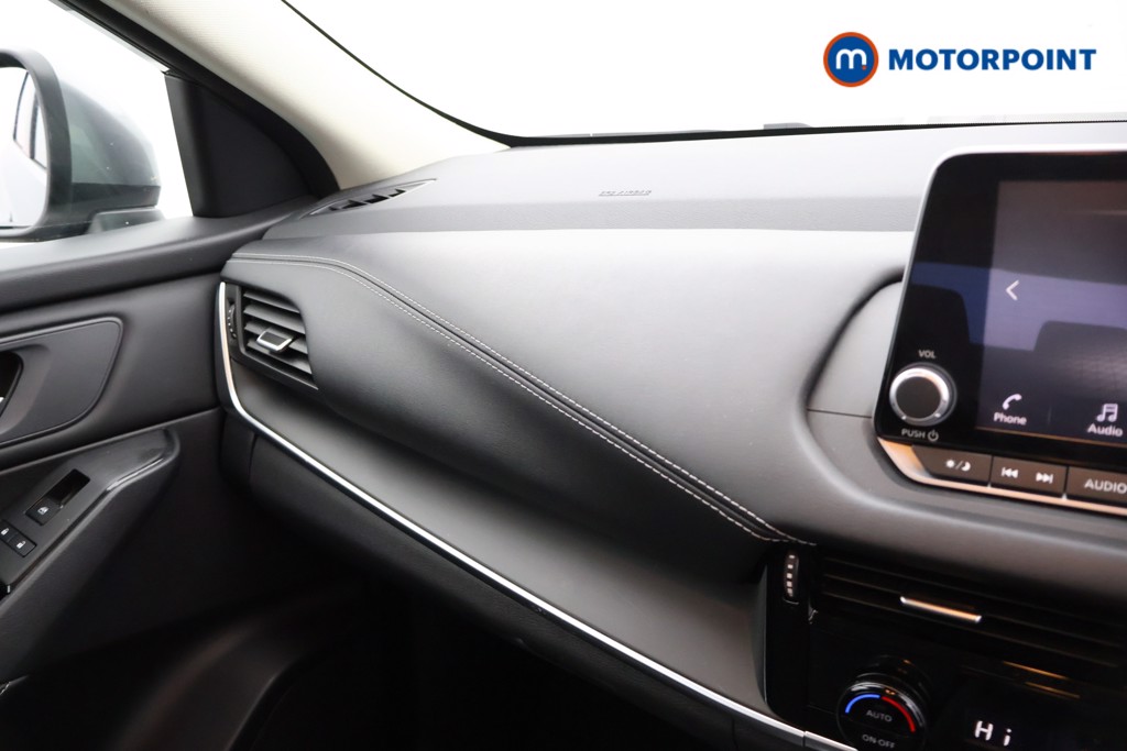 Nissan Qashqai Acenta Premium Automatic Petrol SUV - Stock Number (1577528) - 7th supplementary image
