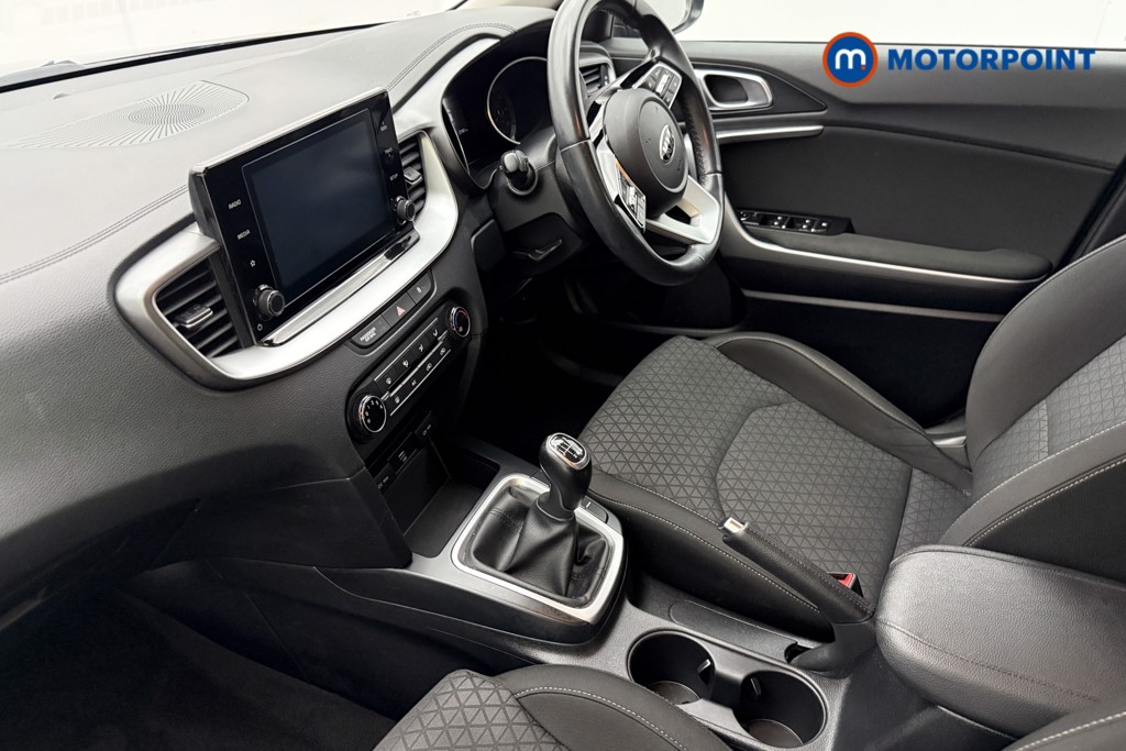 KIA Xceed 2 Manual Petrol Hatchback - Stock Number (1577613) - 2nd supplementary image