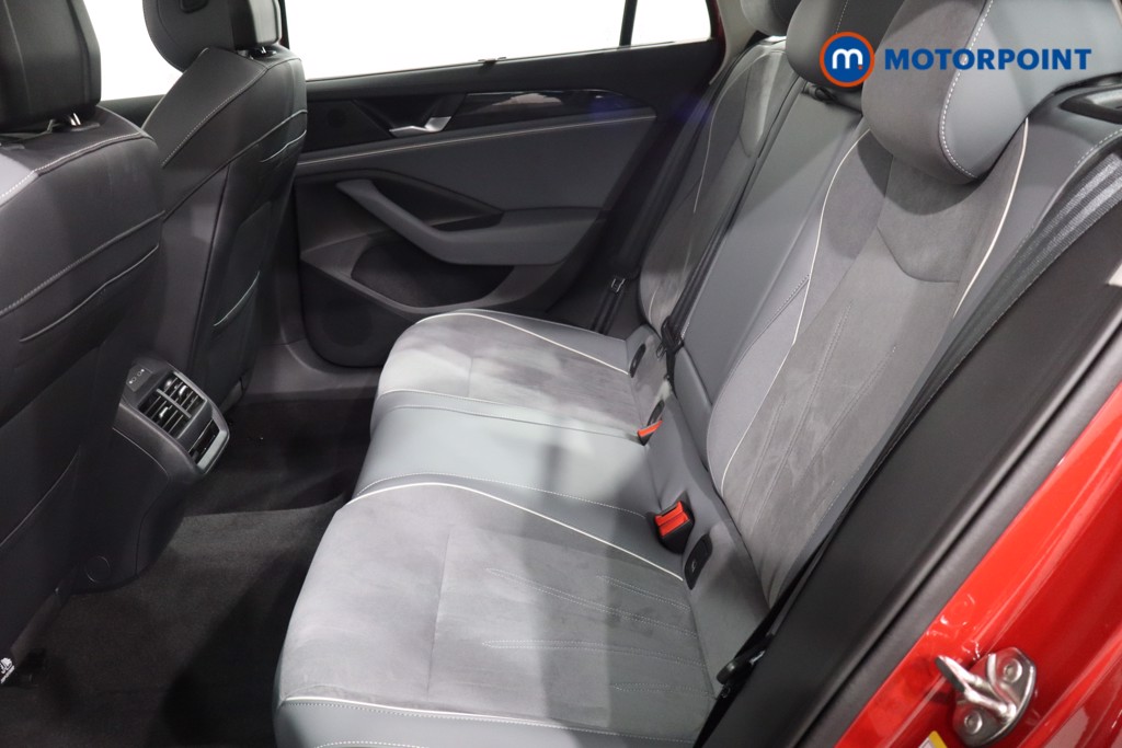 Volkswagen Passat Life Automatic Petrol Plug-In Hybrid Estate - Stock Number (1578087) - 5th supplementary image