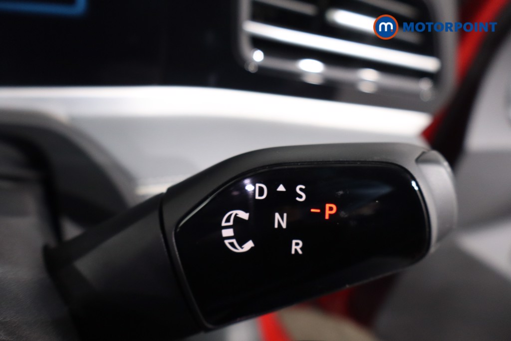 Volkswagen Passat Life Automatic Petrol Plug-In Hybrid Estate - Stock Number (1578087) - 14th supplementary image