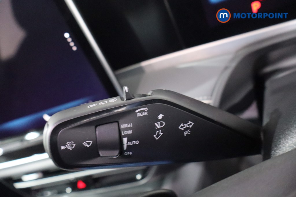 Volkswagen Passat Life Automatic Petrol Plug-In Hybrid Estate - Stock Number (1578087) - 16th supplementary image