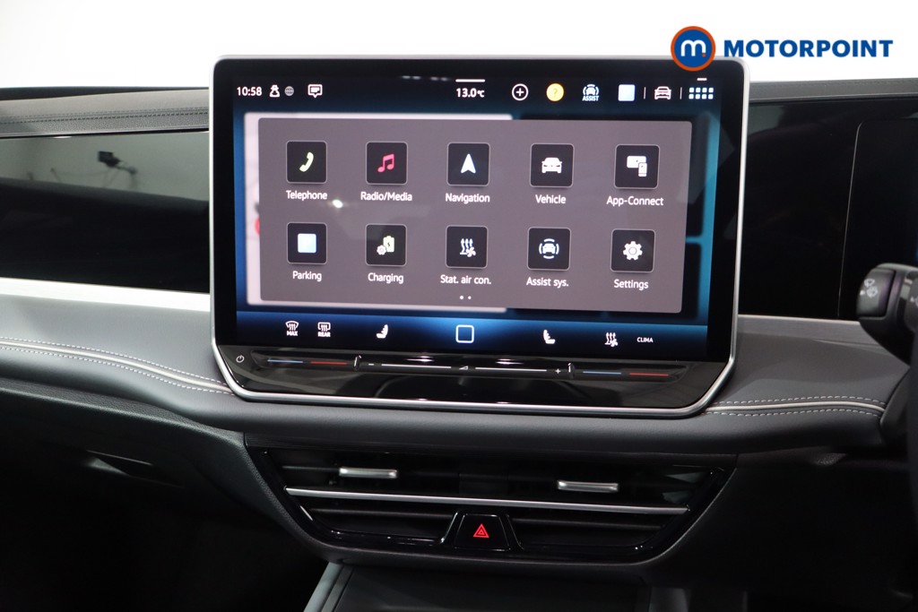 Volkswagen Passat Life Automatic Petrol Plug-In Hybrid Estate - Stock Number (1578087) - 19th supplementary image