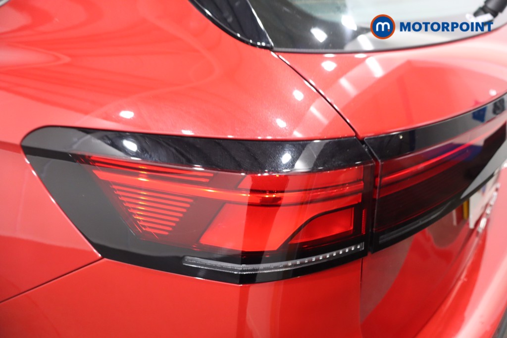Volkswagen Passat Life Automatic Petrol Plug-In Hybrid Estate - Stock Number (1578087) - 34th supplementary image