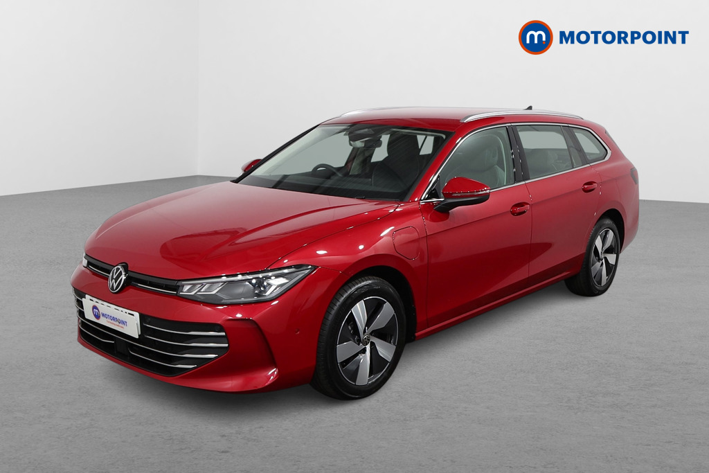 Volkswagen Passat Life Automatic Petrol Plug-In Hybrid Estate - Stock Number (1578087) - Passenger side front corner