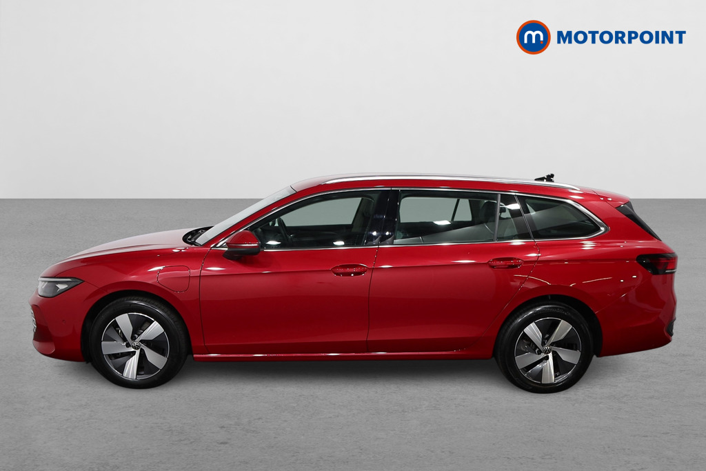 Volkswagen Passat Life Automatic Petrol Plug-In Hybrid Estate - Stock Number (1578087) - Passenger side