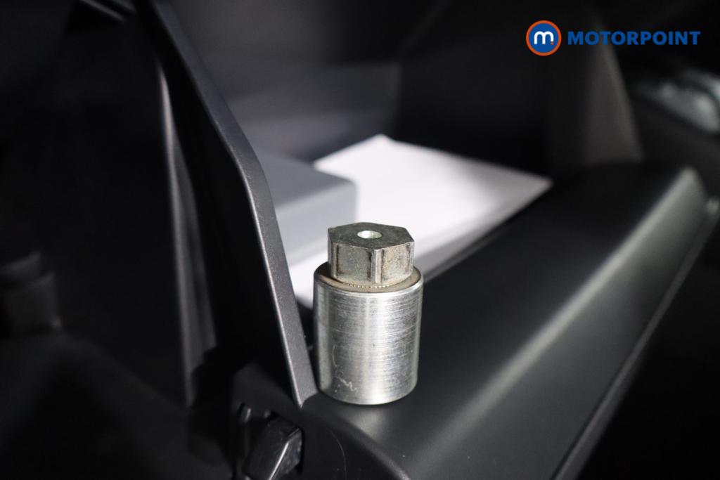 Toyota Corolla Icon Tech Automatic Petrol-Electric Hybrid Hatchback - Stock Number (1579004) - 14th supplementary image