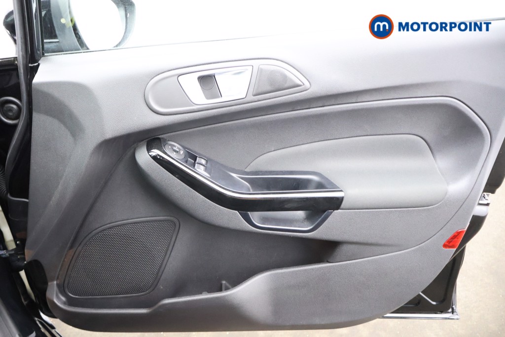 Ford Fiesta Zetec Automatic Petrol Hatchback - Stock Number (1579053) - 8th supplementary image