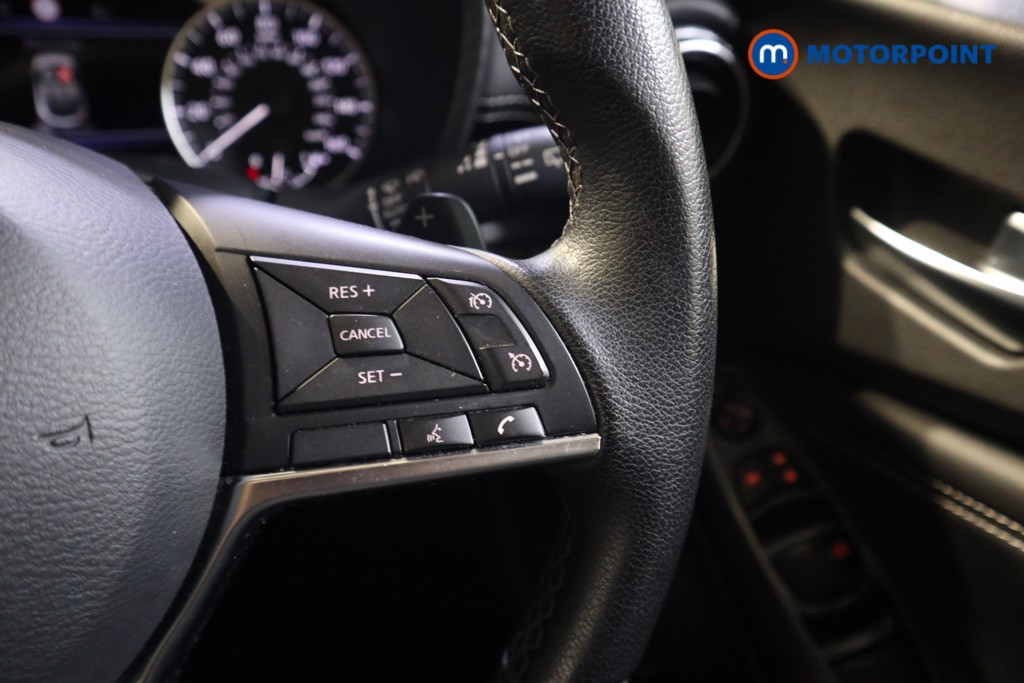 Nissan Juke N-Connecta Automatic Petrol SUV - Stock Number (1579055) - 4th supplementary image