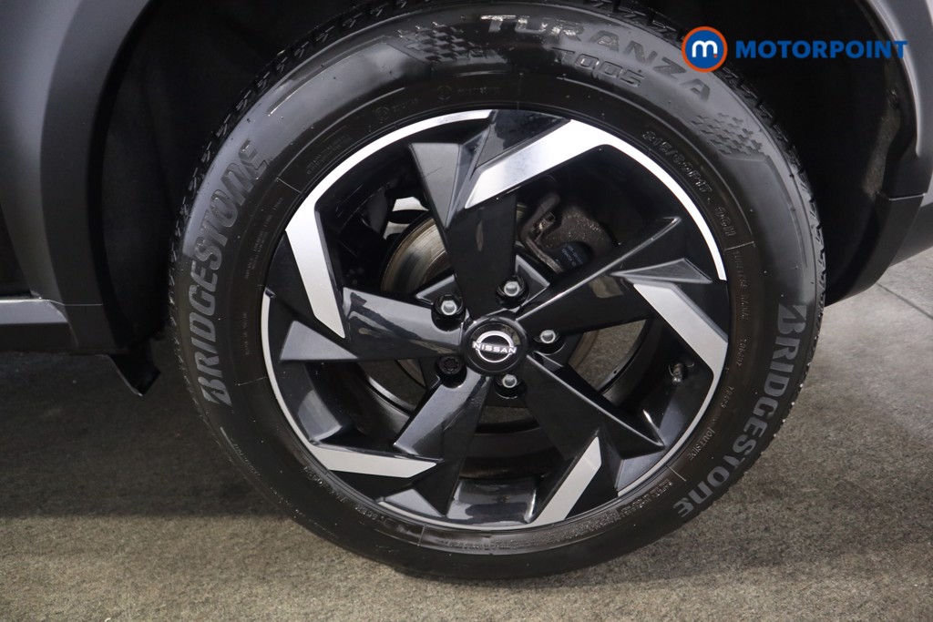 Nissan Juke N-Connecta Automatic Petrol SUV - Stock Number (1579055) - 17th supplementary image