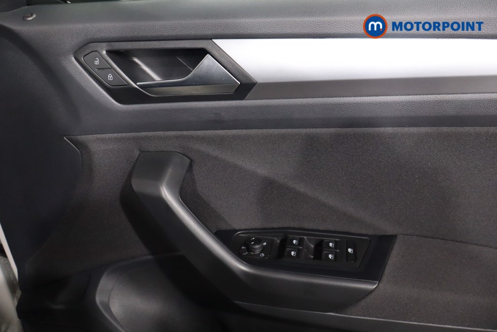 Volkswagen T-Roc Match Manual Petrol SUV - Stock Number (1579892) - 21st supplementary image