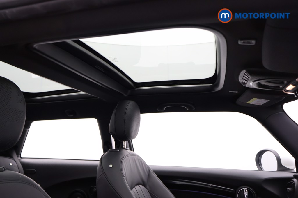 Mini Hatchback Cooper S Level 3 Automatic Electric Hatchback - Stock Number (1579945) - 12th supplementary image