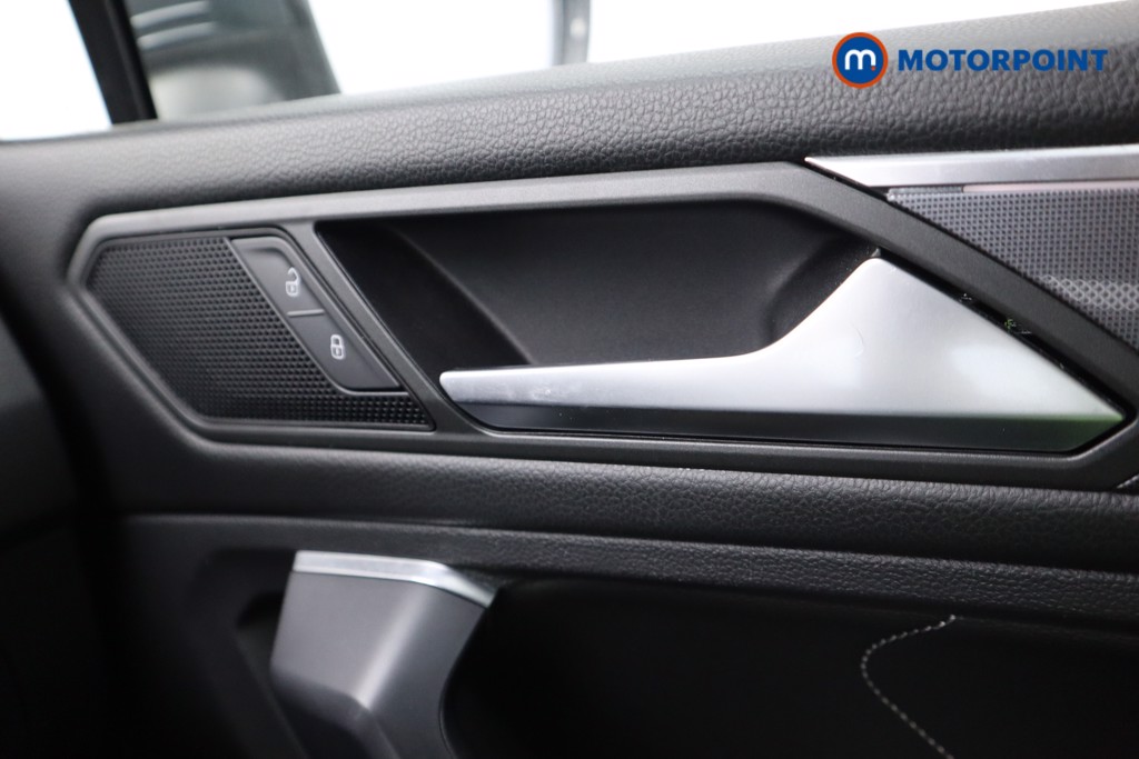 Volkswagen Tiguan Allspace R-Line Tech Automatic Petrol SUV - Stock Number (1580024) - 9th supplementary image