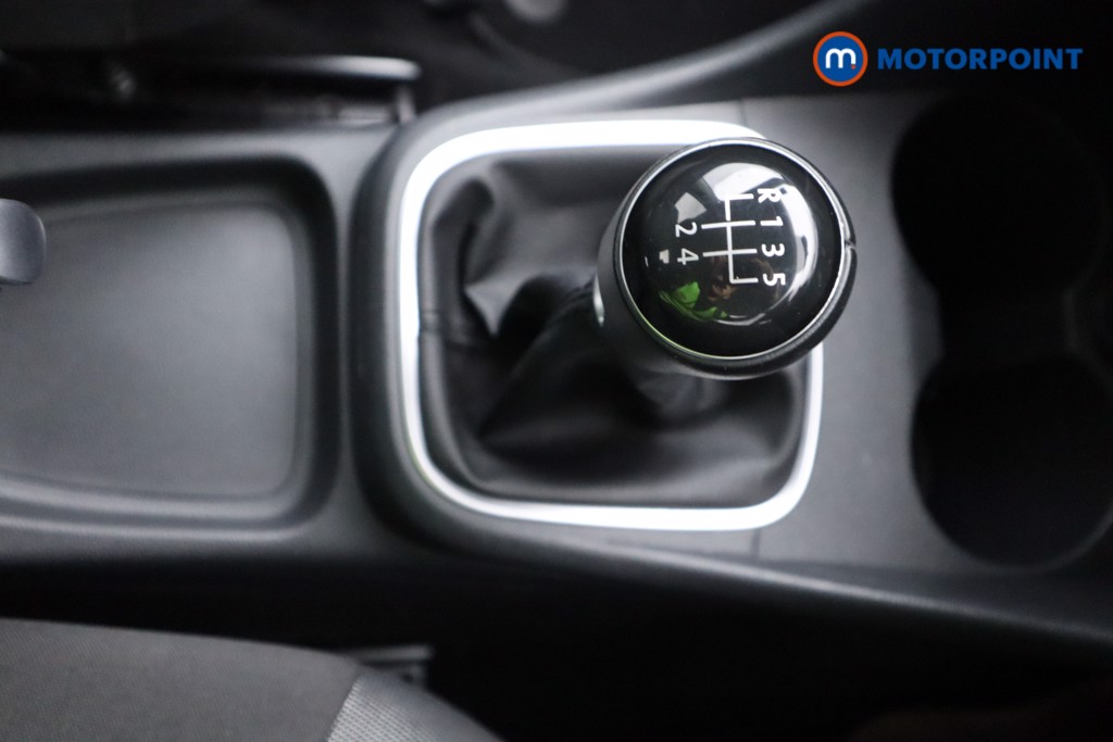 Volkswagen Polo SE Manual Petrol Hatchback - Stock Number (1580183) - 5th supplementary image