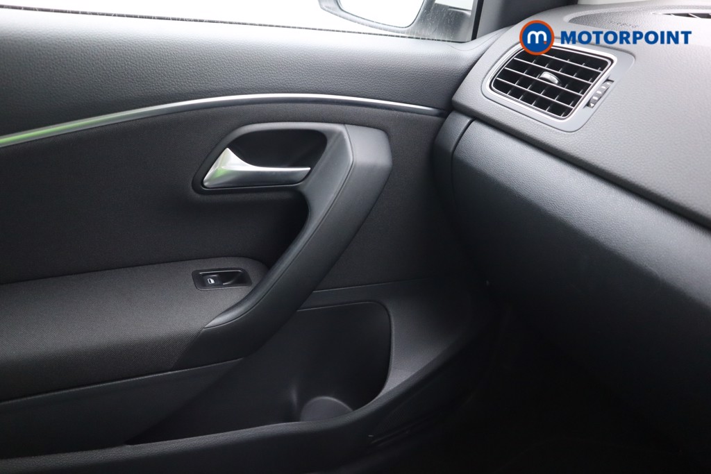 Volkswagen Polo SE Manual Petrol Hatchback - Stock Number (1580183) - 14th supplementary image