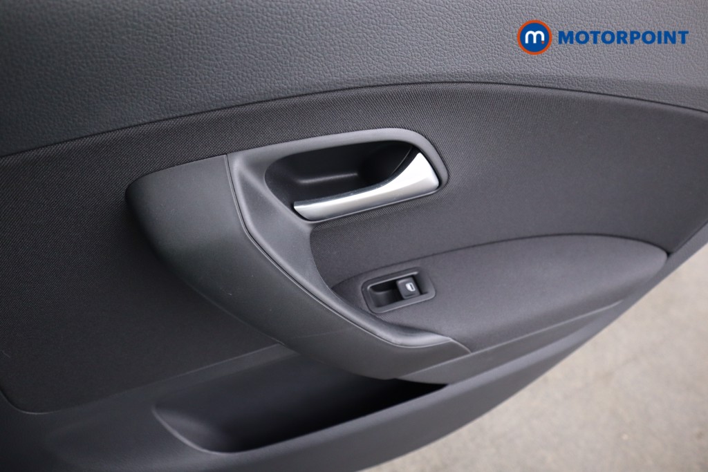 Volkswagen Polo SE Manual Petrol Hatchback - Stock Number (1580183) - 19th supplementary image