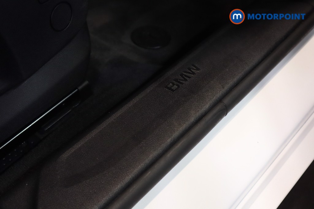 BMW 1 Series SE Manual Petrol Hatchback - Stock Number (1580486) - 5th supplementary image