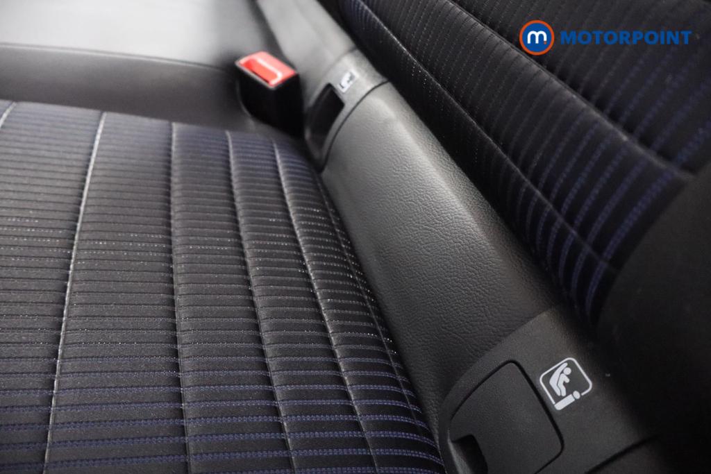 Nissan Qashqai Tekna Manual Petrol SUV - Stock Number (1580742) - 17th supplementary image